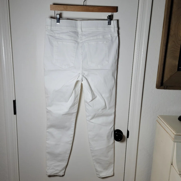 SPANXshape™ EveryWear Ankle Skinny Jeans | Size Large - Picture 8 of 10